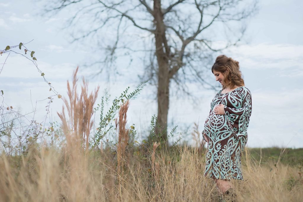 Cypress TX expecting mother at Fernland Park in Montgomery TX