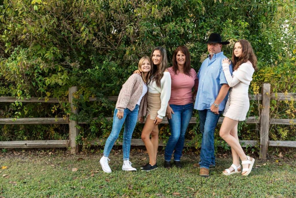 Family of 5 at Fernland In Montgomery TX
