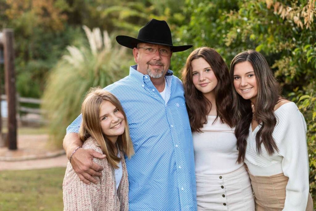 Family of 5 at Fernland In Montgomery TX