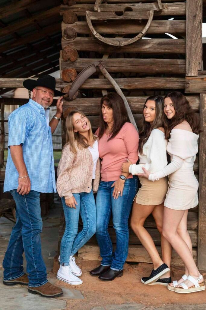 Family of 5 at Fernland In Montgomery TX fernland family photographer