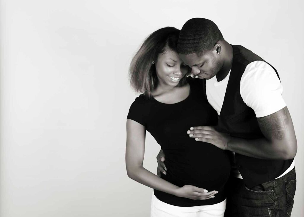 Expecting parents in studio Woodlands TX