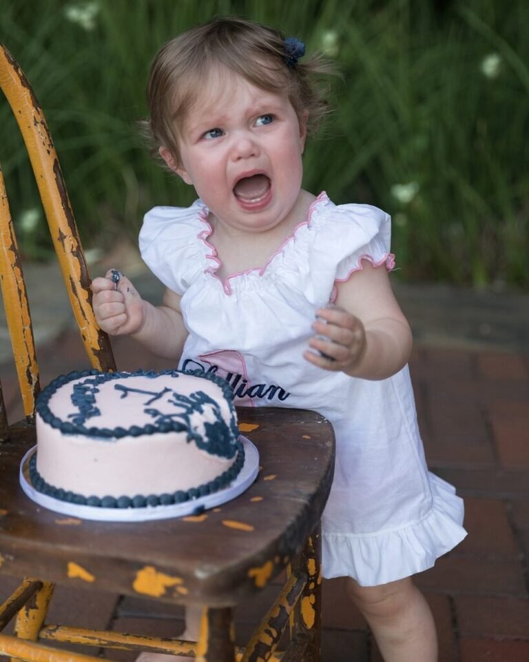One year old girl's cake smash in Houston TX