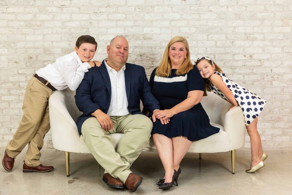 Family of four in Oak Aetlier studio in Magnolia TX
