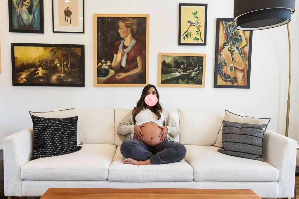 Expecting mother in-home session Houston TX