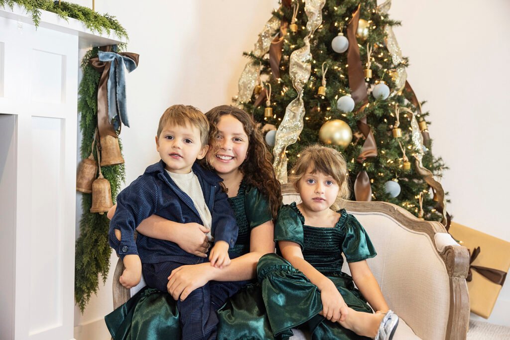 Holiday mini sessions day 2 siblings at the Kara Powell Photography studio in Conroe TX.